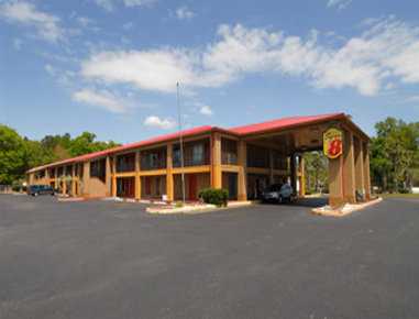 Super 8 by Wyndham Defuniak Springs в Defuniak Springs, FL
