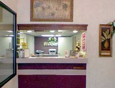 Days Inn by Wyndham Clemson в Clemson, SC