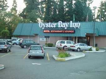 Oyster Bay Inn в Bremerton, WA