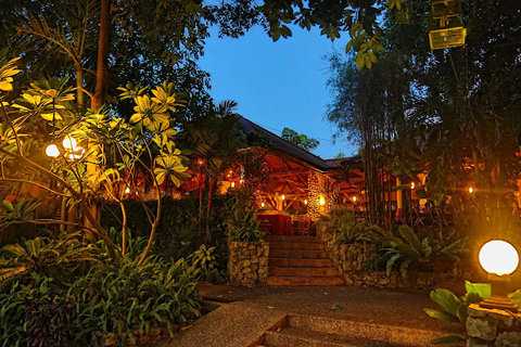 Loma Hotel in พัทยา, TH