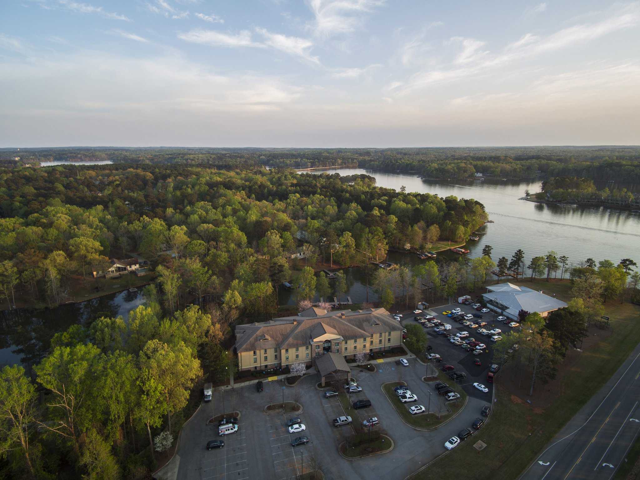 Lodge on Lake Oconee в Eatonton, GA