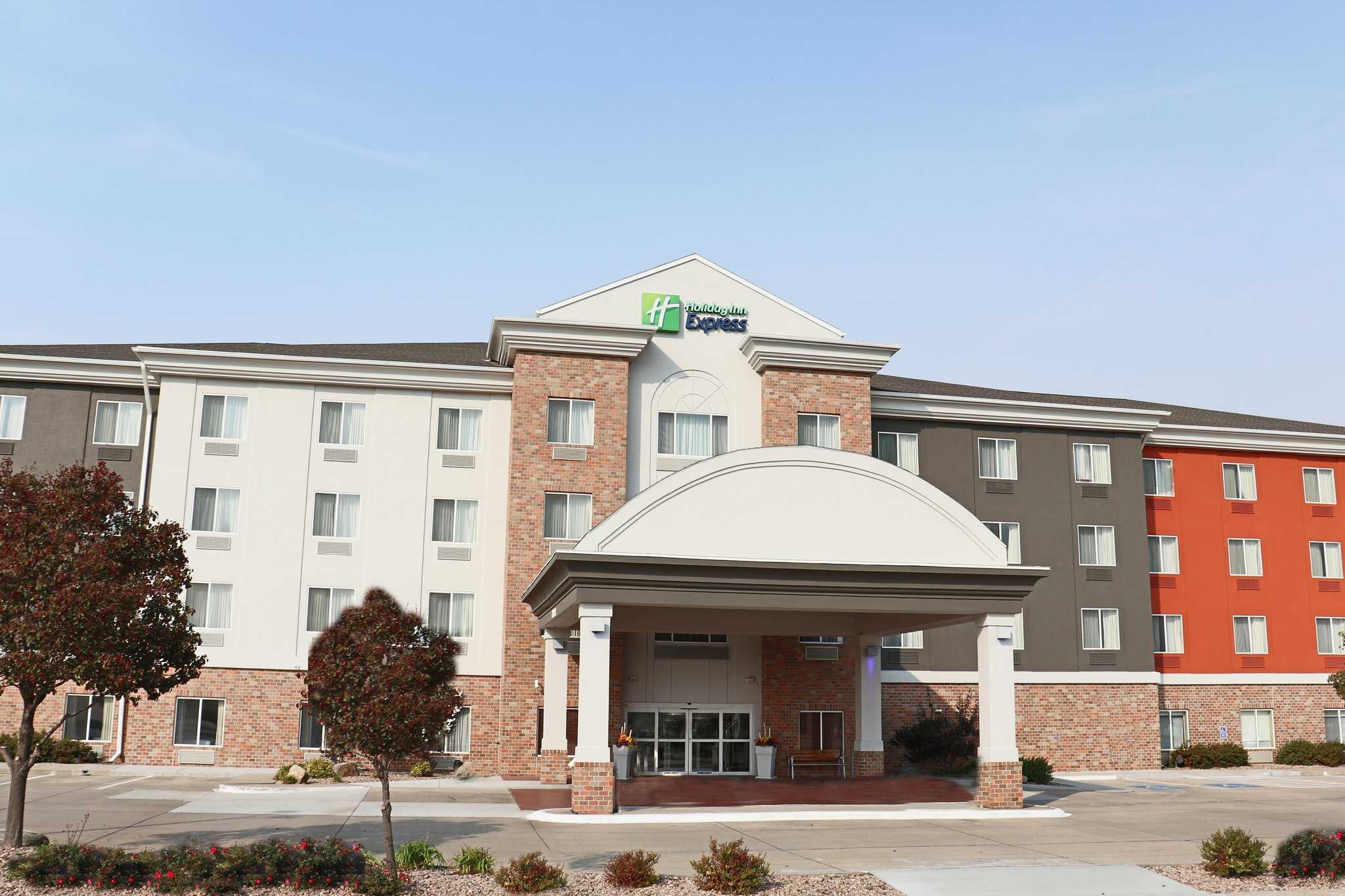 커니, NE의 Holiday Inn Express Hotel & Suites Kearney