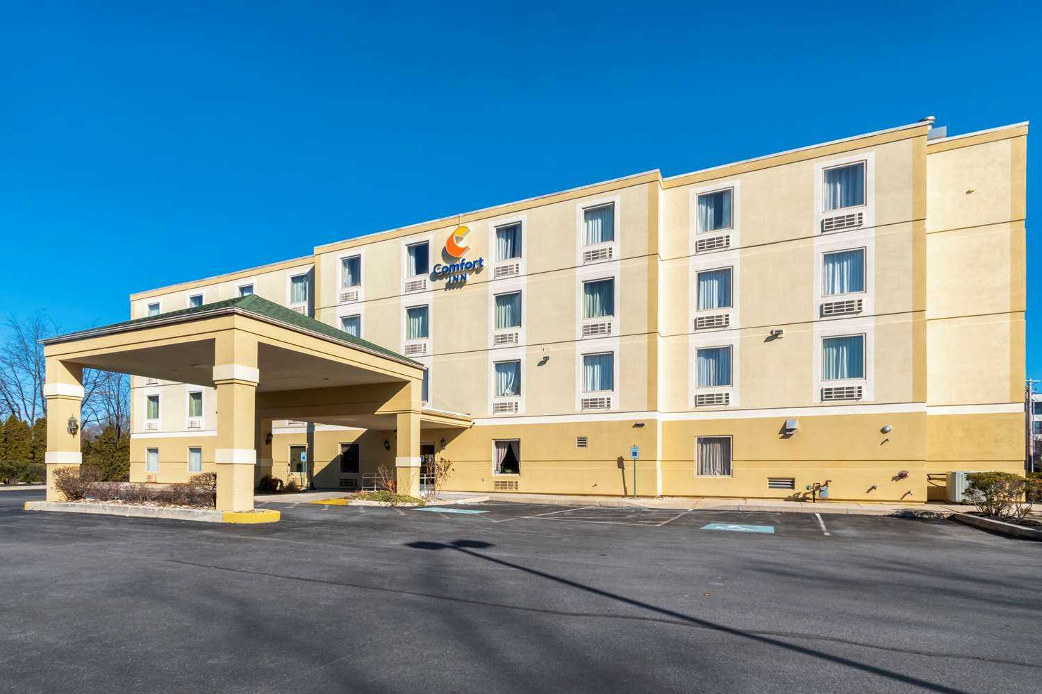 Comfort Inn Mechanicsburg - Harrisburg South в Mechanicsburg, PA