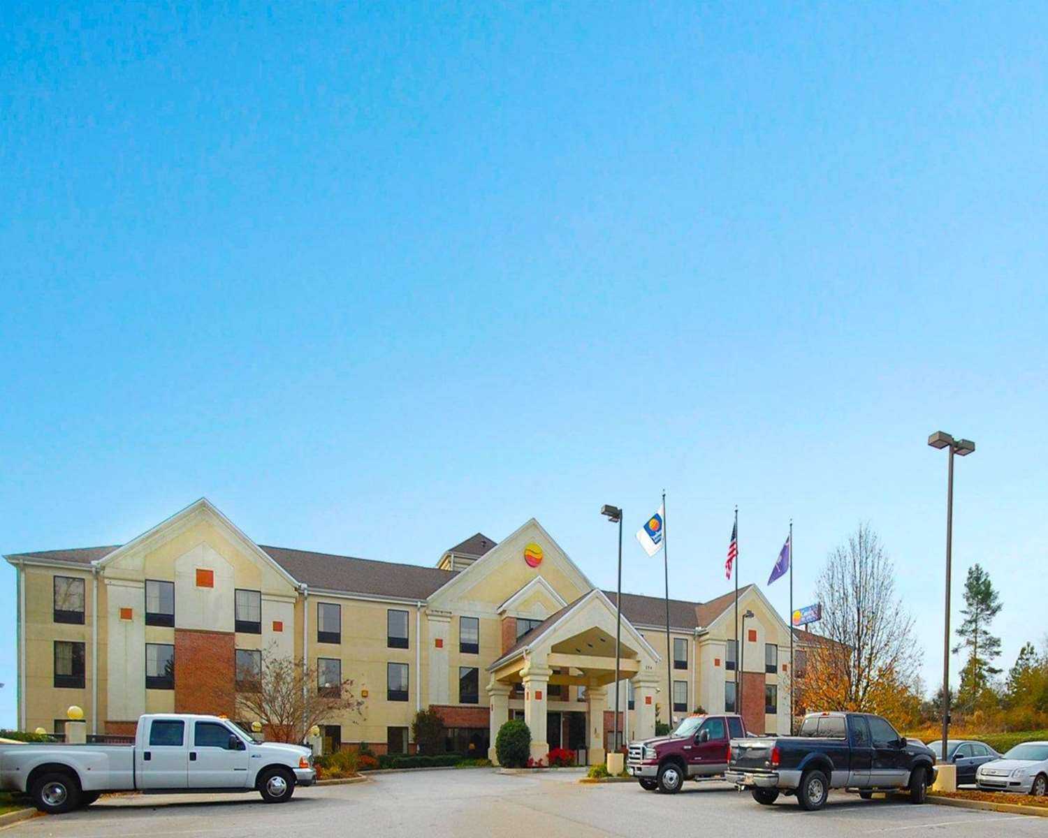 Comfort Inn and Suites at I-85 в Spartanburg, SC