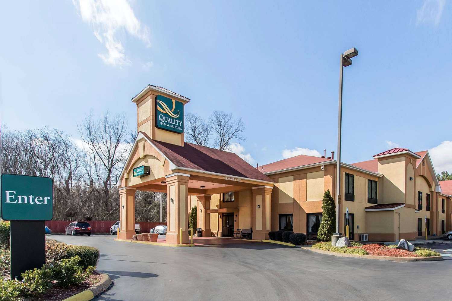 Quality Inn and Suites Memphis East a Memphis, TN