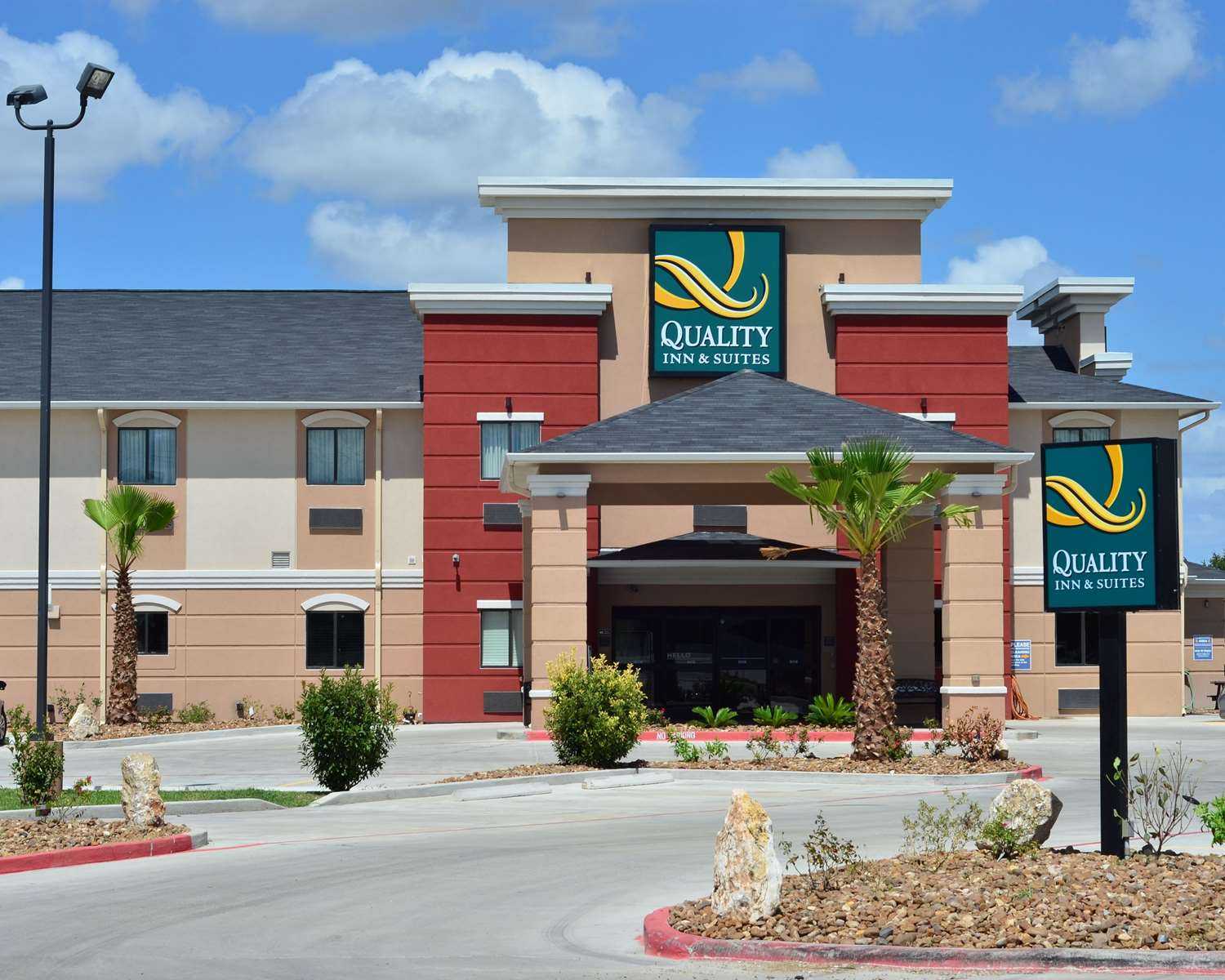 Quality Inn and Suites Kenedy - Karnes City a Kenedy, TX