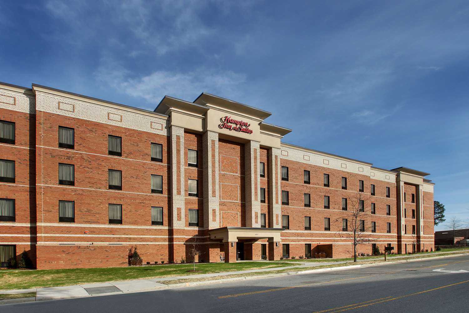 Hampton Inn & Suites Knightdale Raleigh в Knightdale, NC