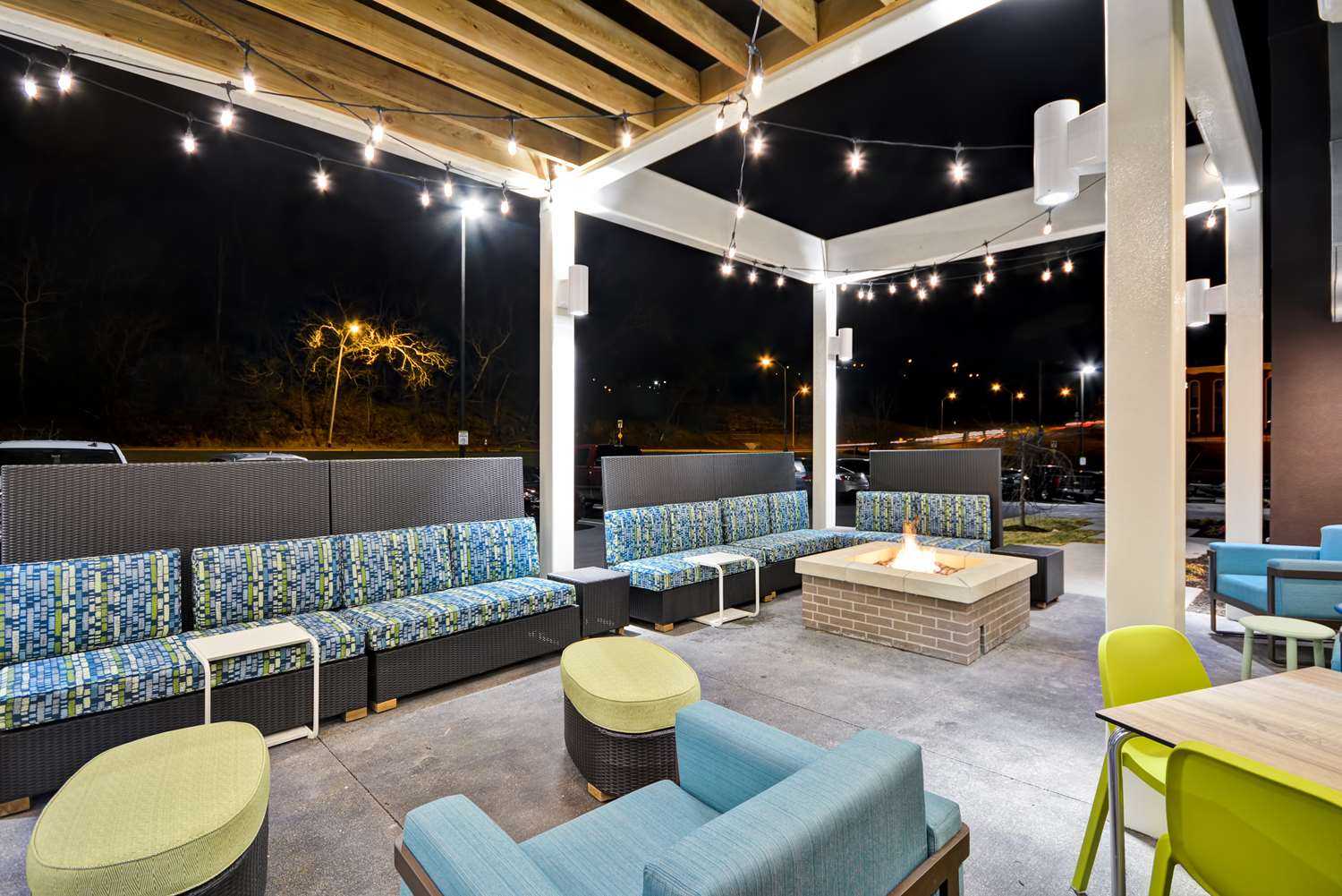 Home2 Suites by Hilton Kansas City KU Medical Center i Kansas City, KS