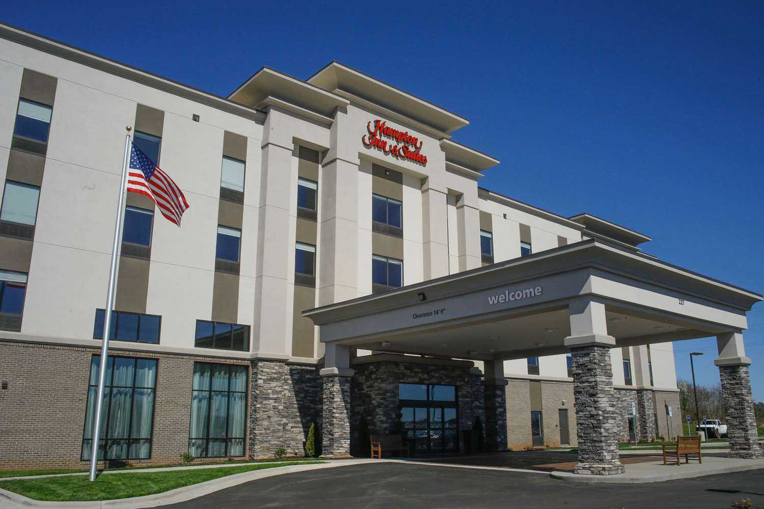 Hampton Inn & Suites Forest City в Forest City, NC
