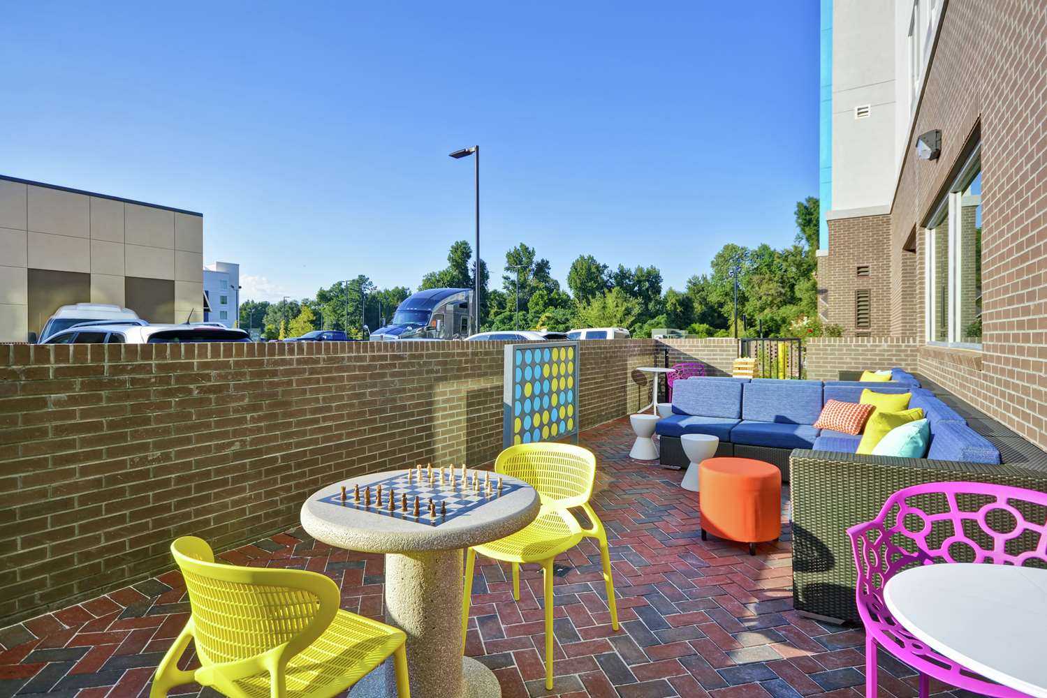 Tru by Hilton Sumter в Sumter, SC