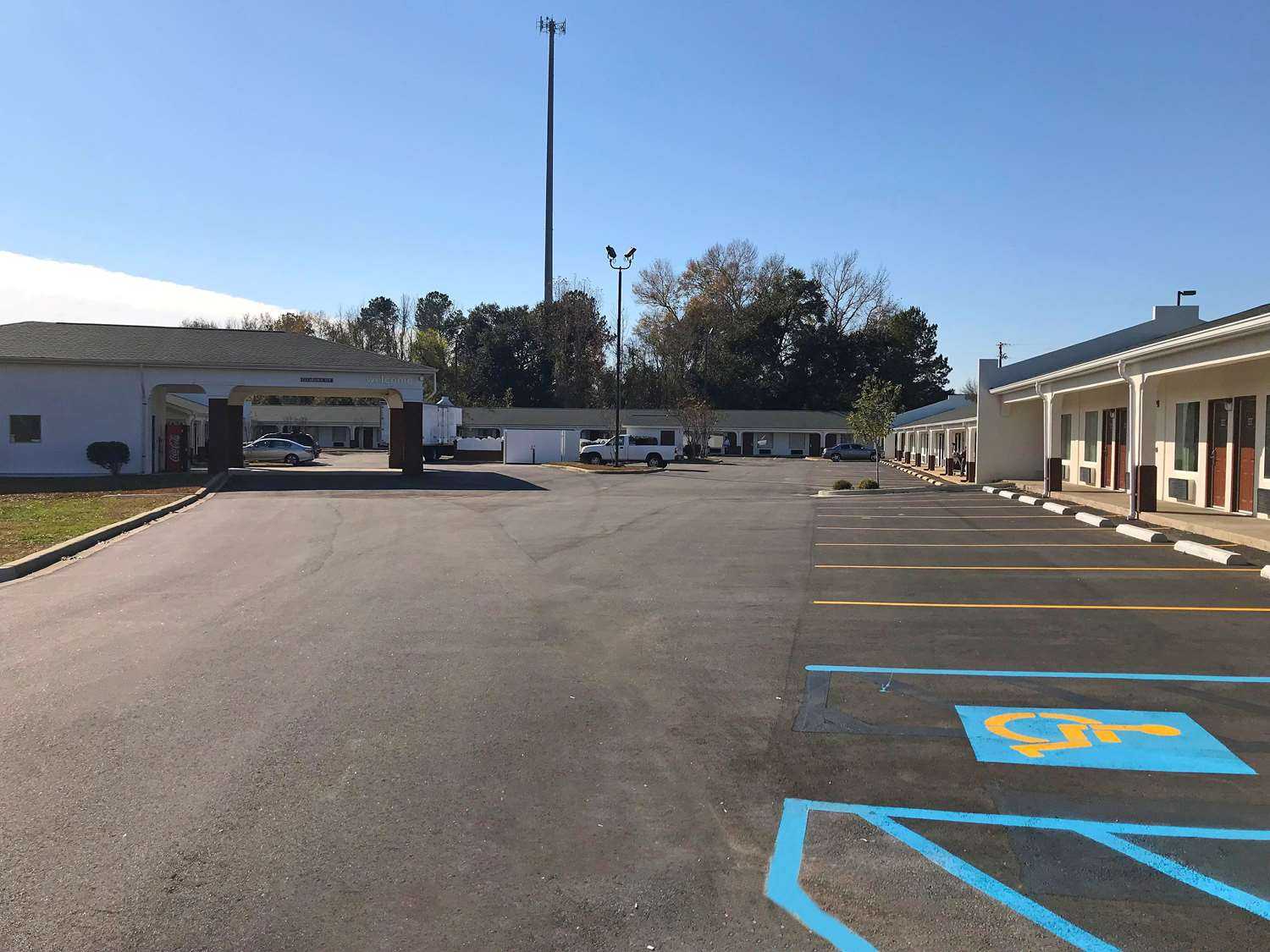 Americas Best Value Inn & Suites Sumter a Sumter, SC