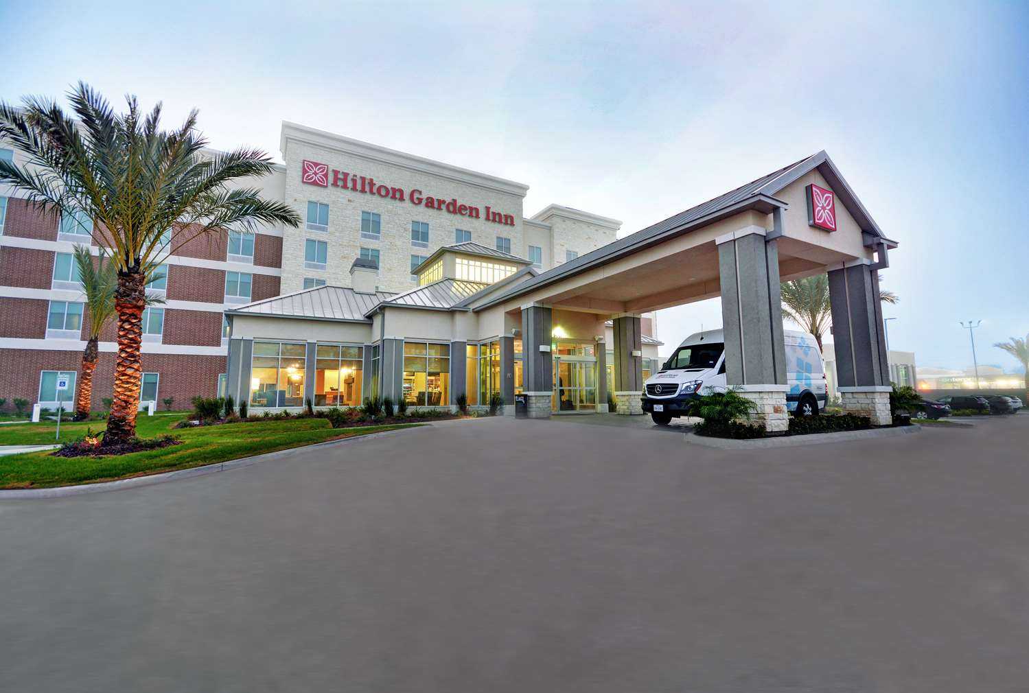 Hilton Garden Inn Houston Hobby Airport в Houston, TX