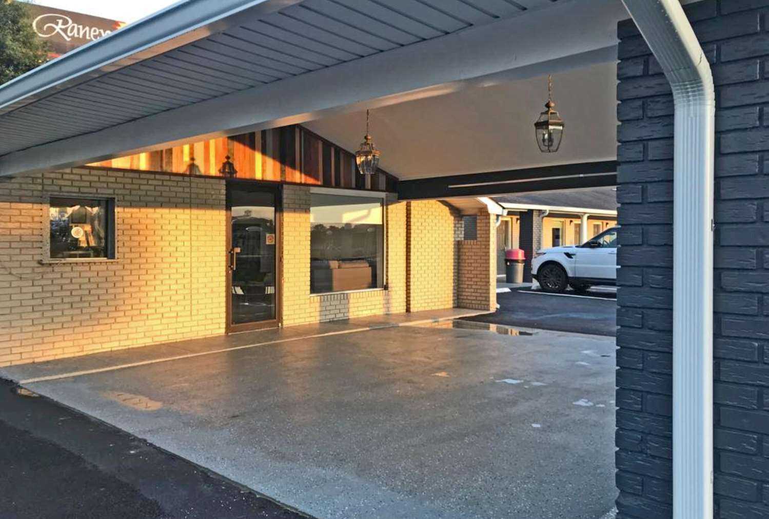 Rodeway Inn South в Calhoun, GA