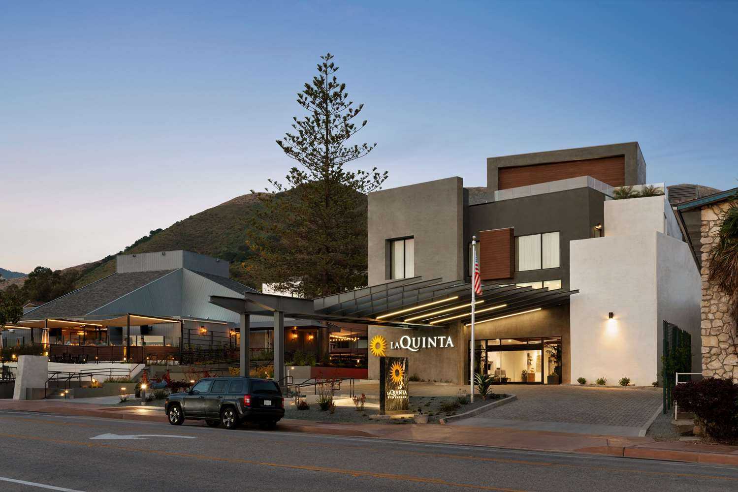 La Quinta Inn & Suites by Wyndham San Luis Obispo Downtown в San Luis Obispo, CA
