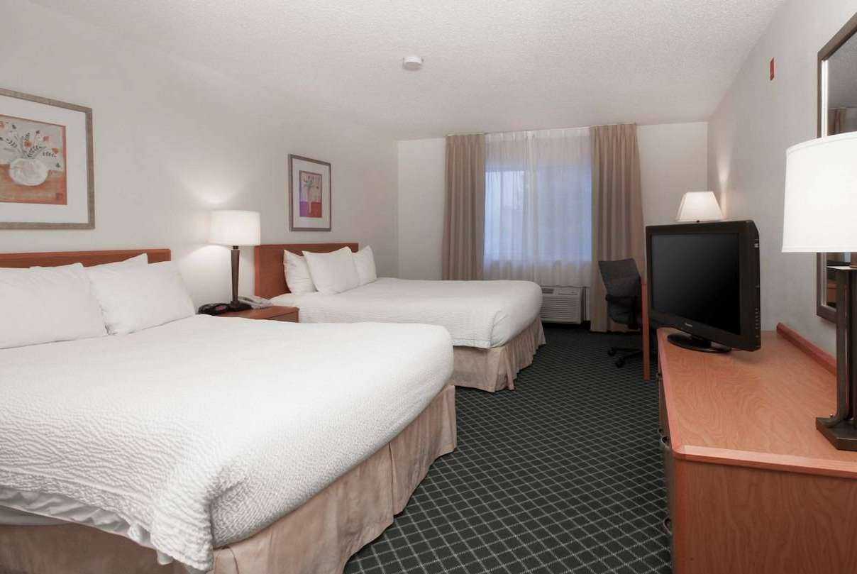 Coon Rapids, MN 的 Baymont by Wyndham Coon Rapids