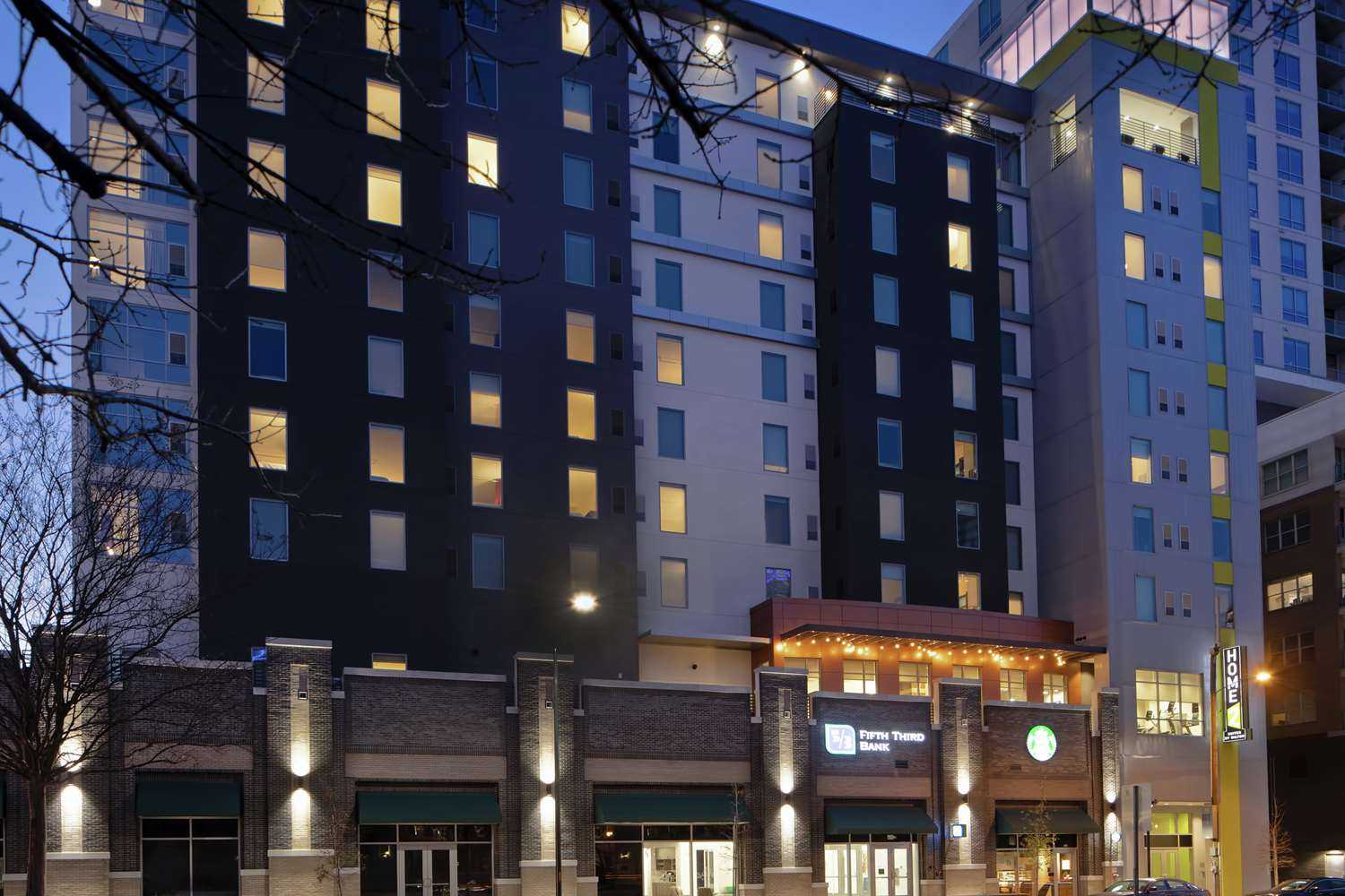Home2 Suites by Hilton Charlotte Uptown в Charlotte, NC