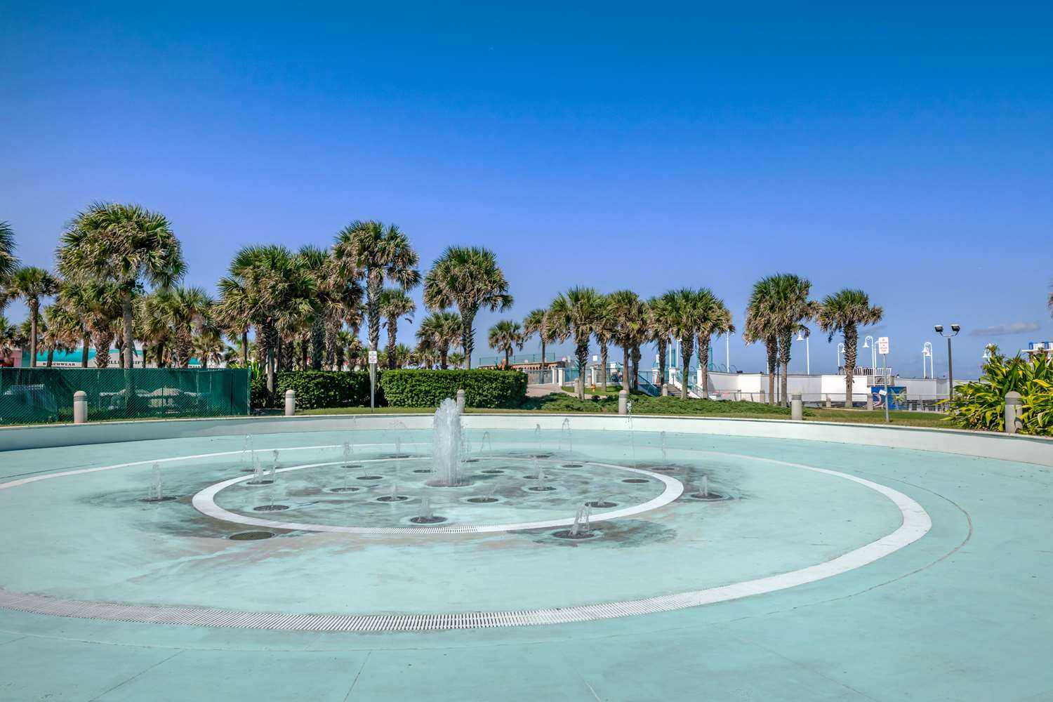 Comfort Inn and Suites Daytona Beach Oceanfront en Daytona Beach, FL