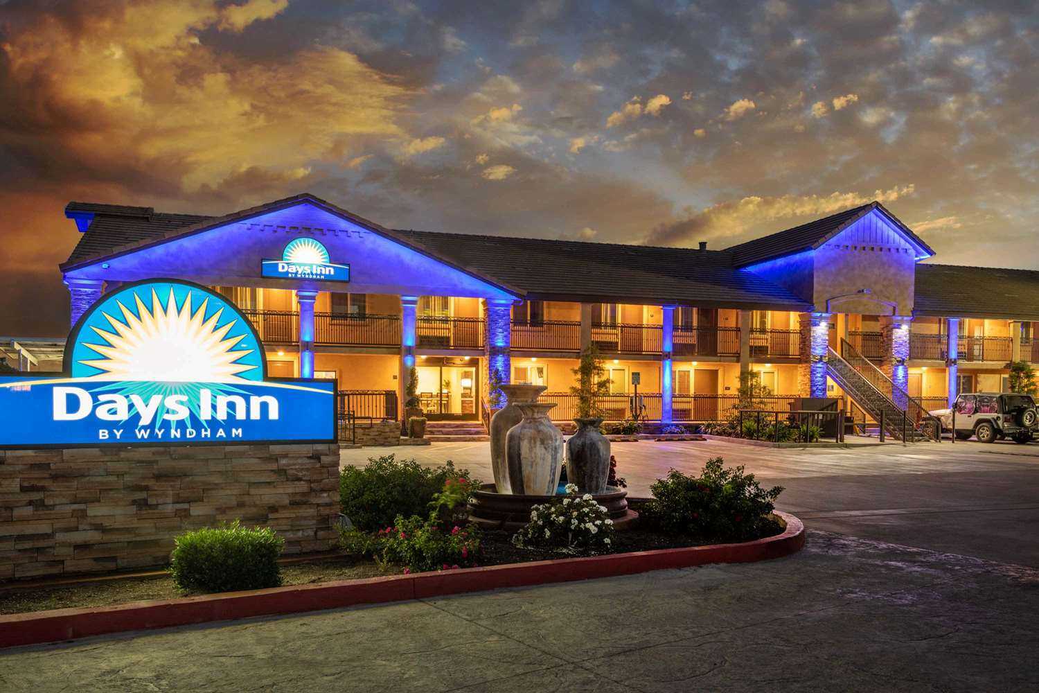 Days Inn by Wyndham Galt/Elk Grove South a Galt, CA