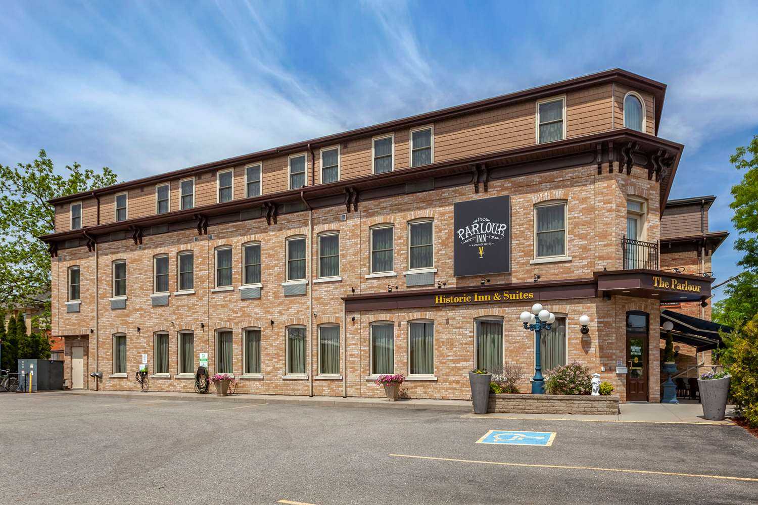 The Parlour Inn Ascend Hotel Collection a Stratford, ON