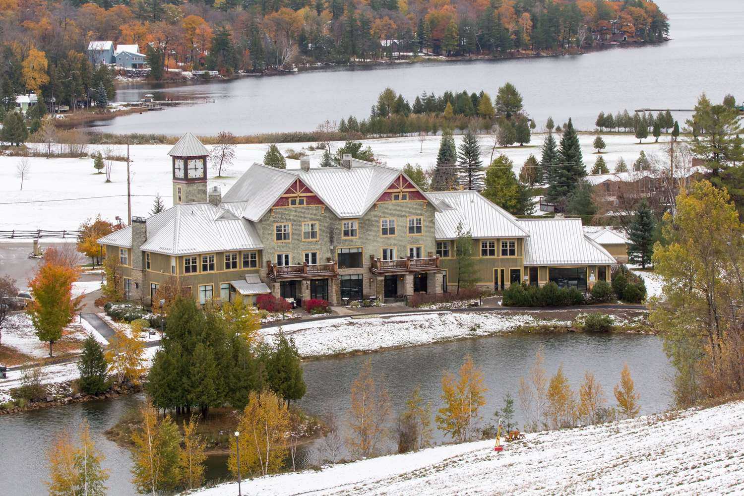 Calabogie Peaks Resort, Ascend Hotel Collection в Calabogie, ON