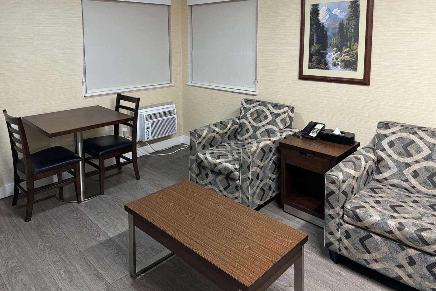 Rodeway Inn & Suites - Kamloops em Kamloops, BC