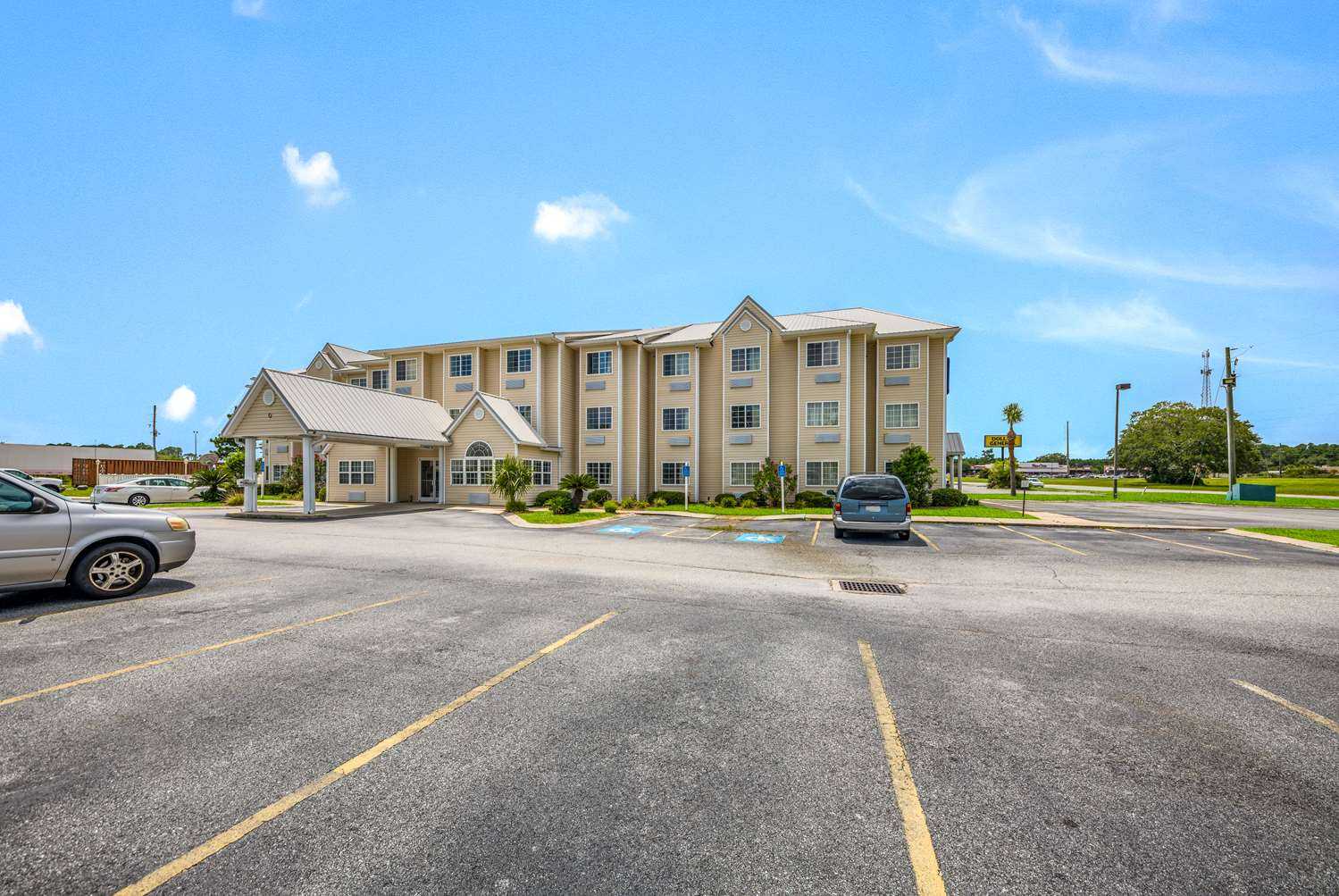 Americas Best Value Inn & Suites Brunswick в Brunswick, GA
