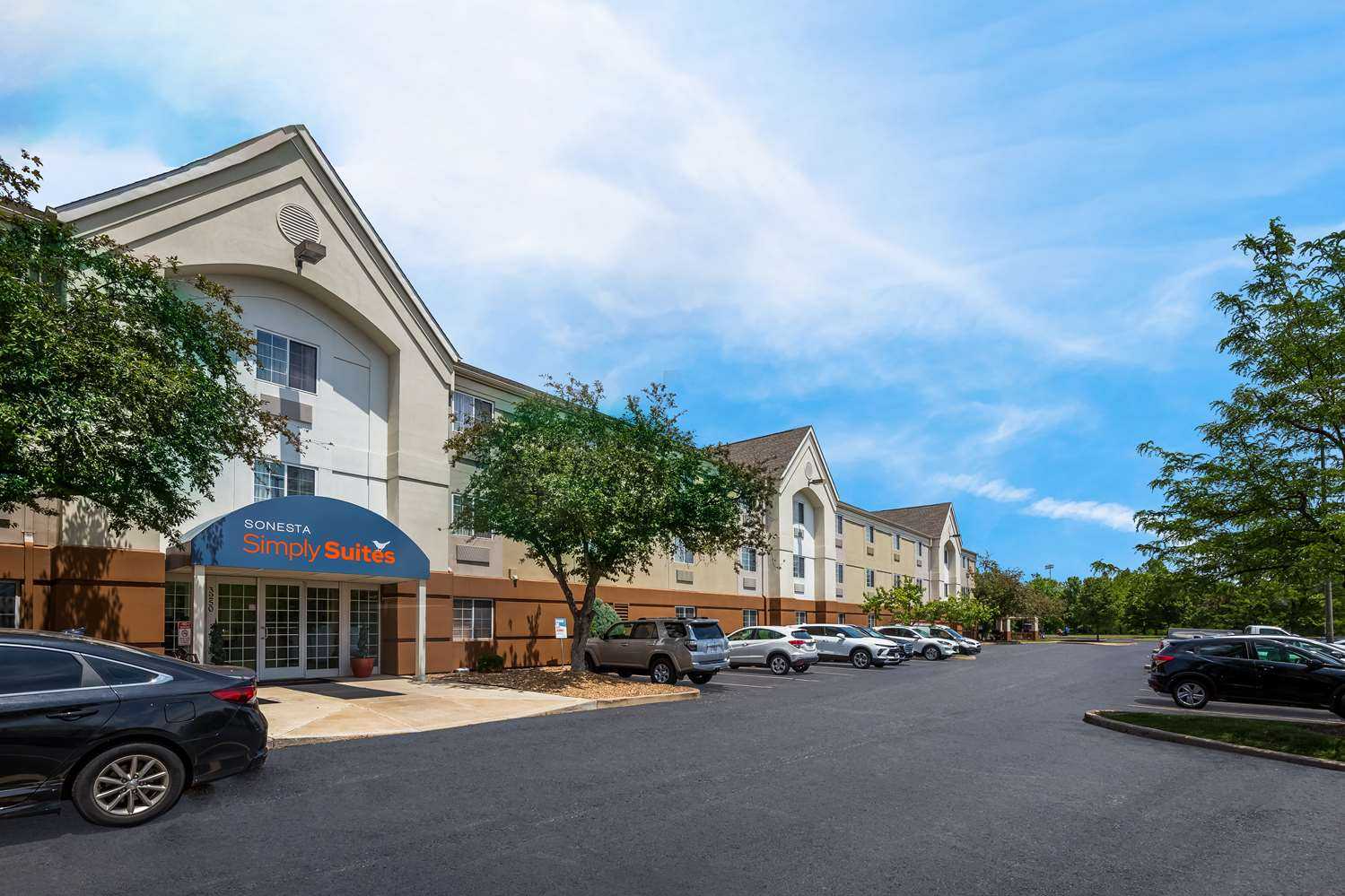 Sonesta Simply Suites St Louis Earth City a Earth City, MO
