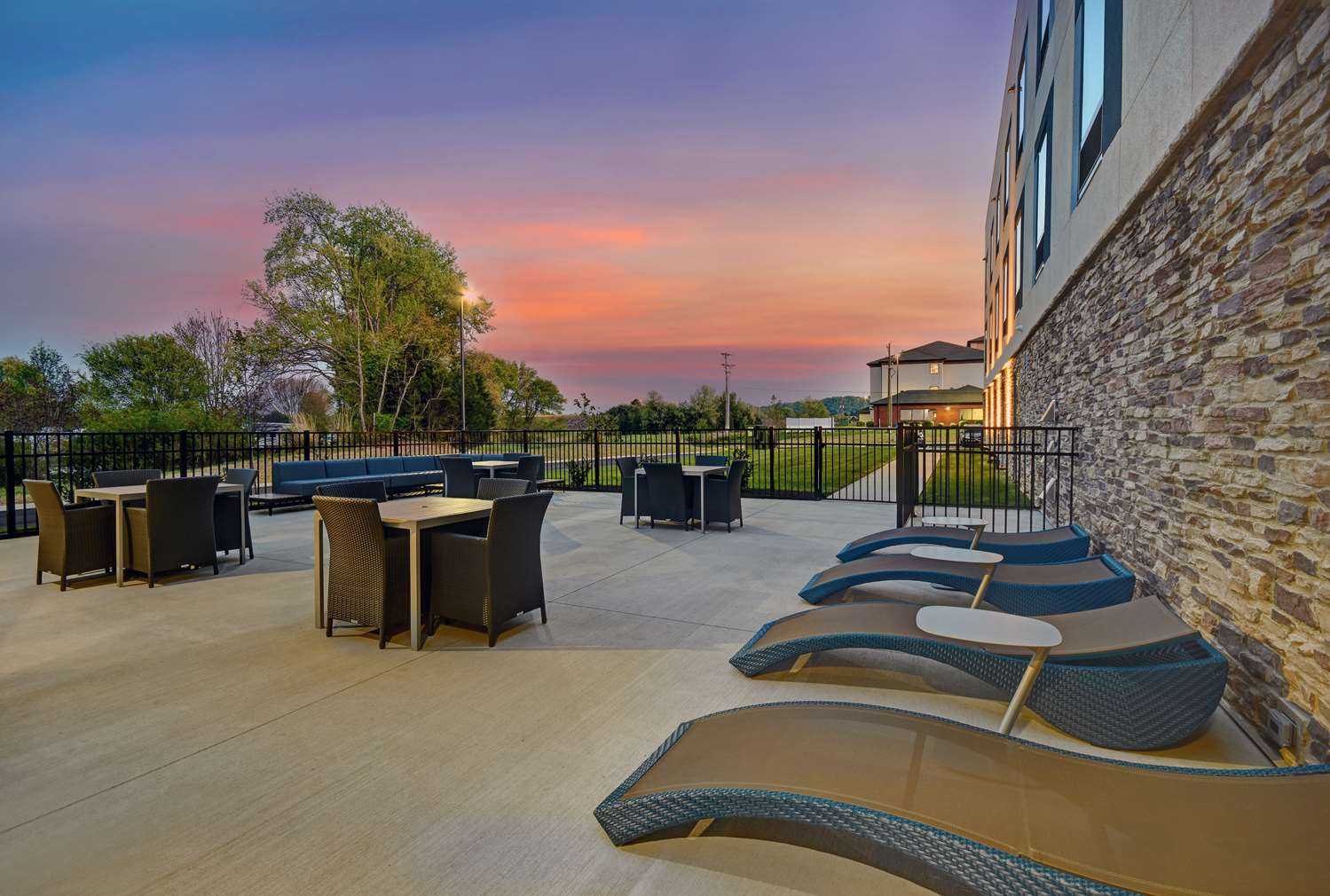 Hampton Inn Cave City в Cave City, KY