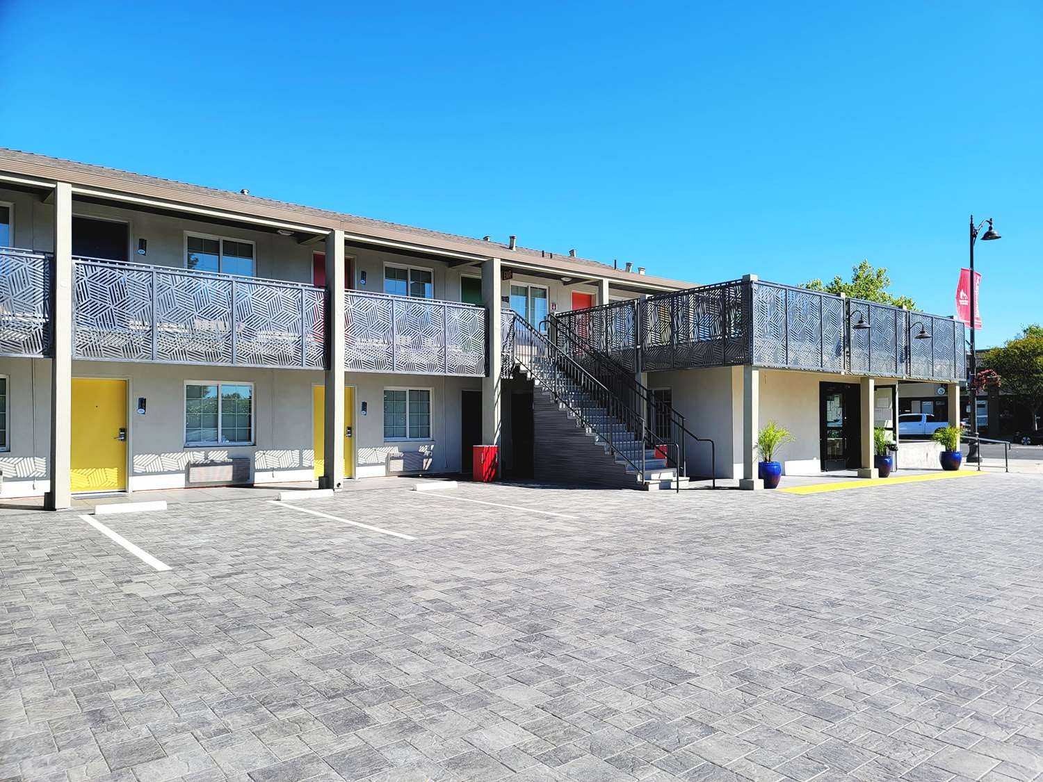 Signature Inn Santa Clara a Santa Clara, CA