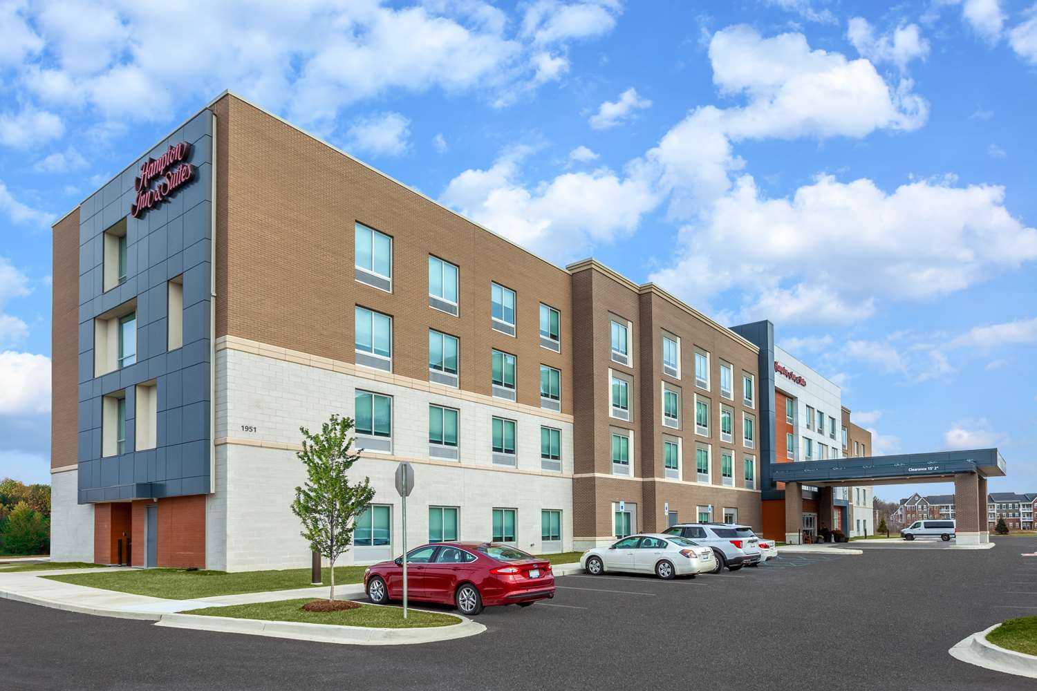 Hampton Inn & Suites Bloomfield Hills Detroit в Bloomfield Hills, MI