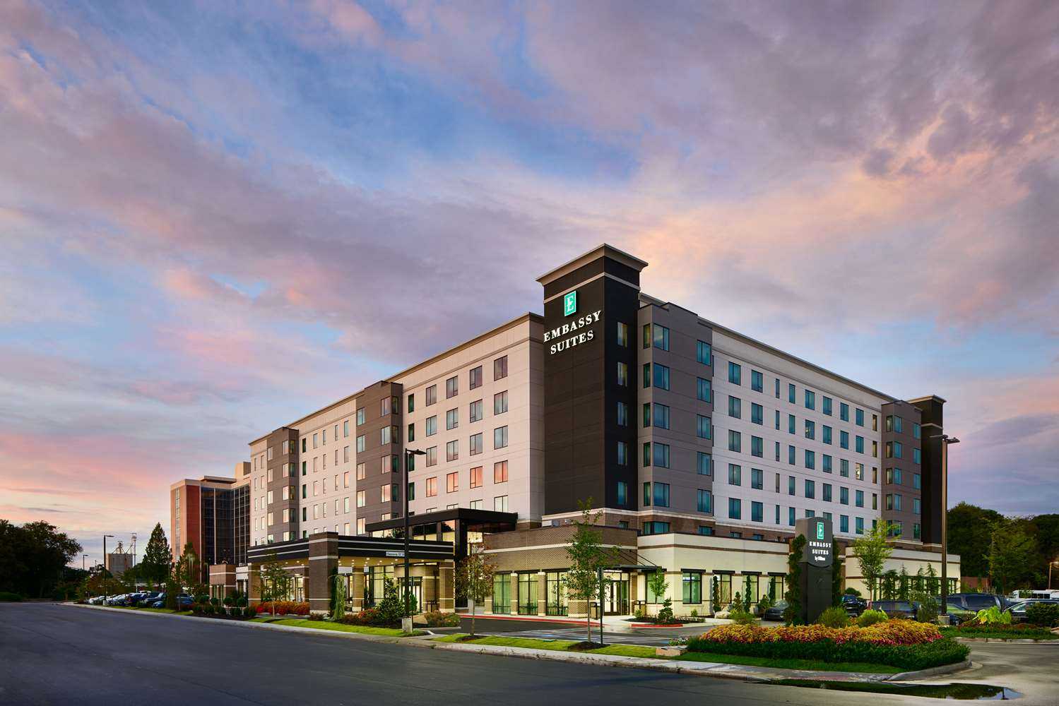Embassy Suites by Hilton Atlanta Airport North, Hapeville, GA