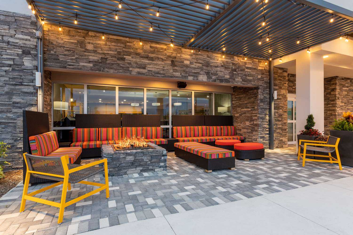 Home2 Suites by Hilton Vero Beach I-95 в Vero Beach, FL