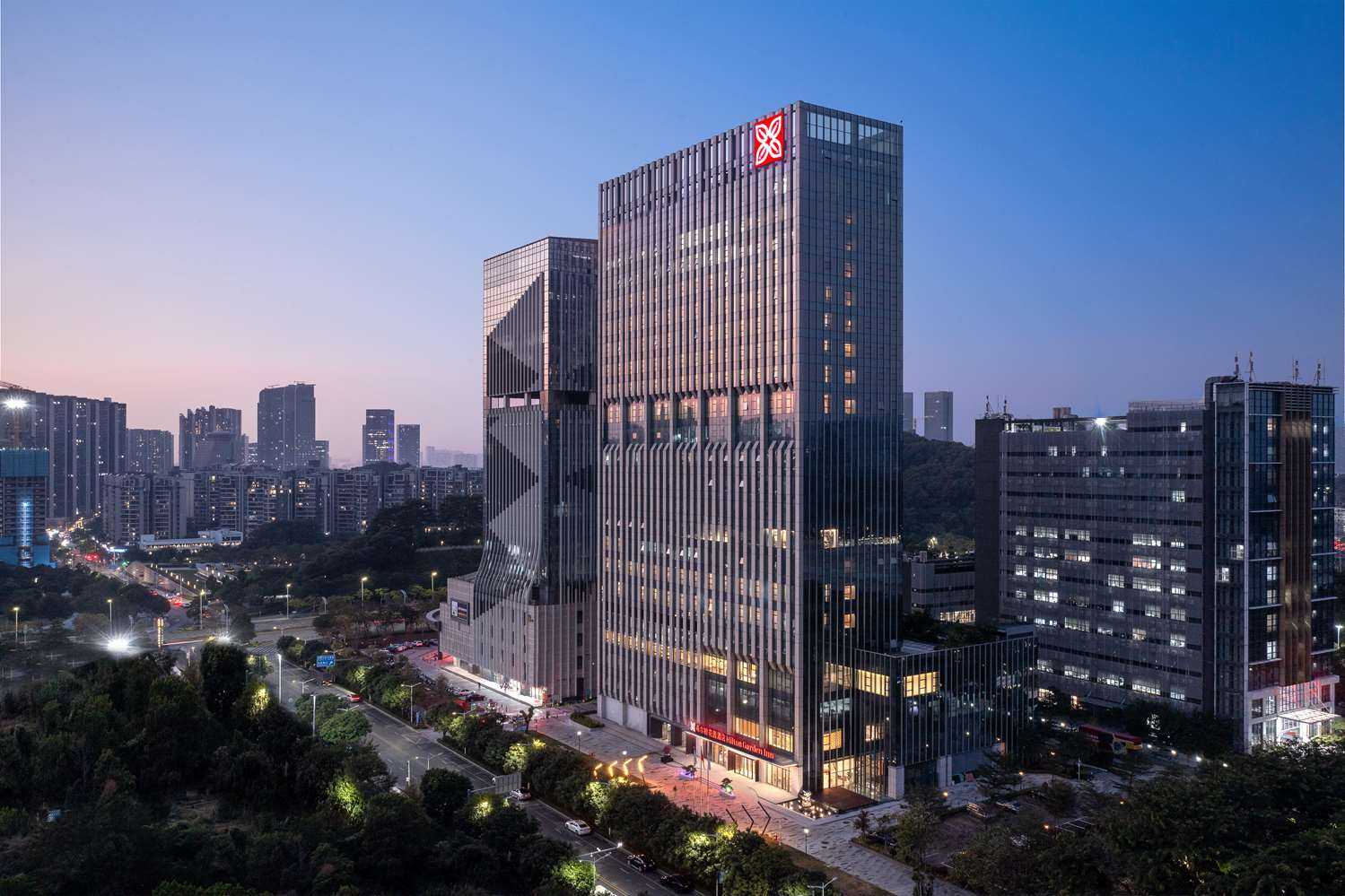 Hilton Garden Inn Shenzhen Guangming Hongqiao Park в Шэньчжэнь, CN