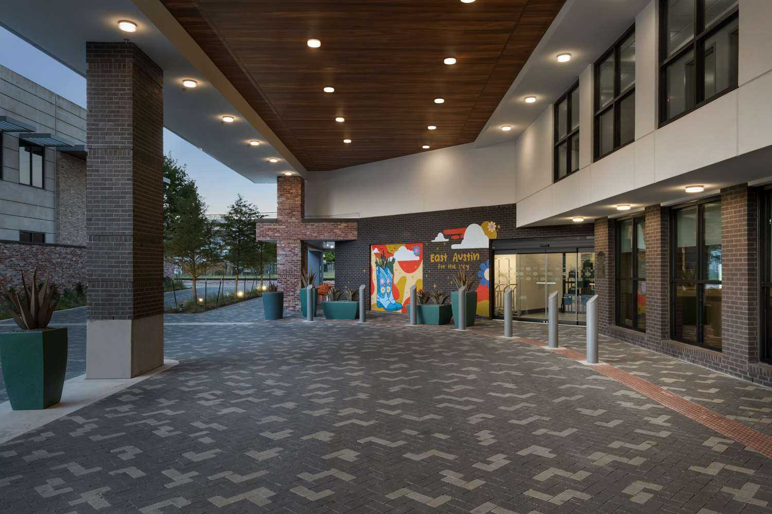 Hampton Inn Austin East Side 5th Street in Austin, TX