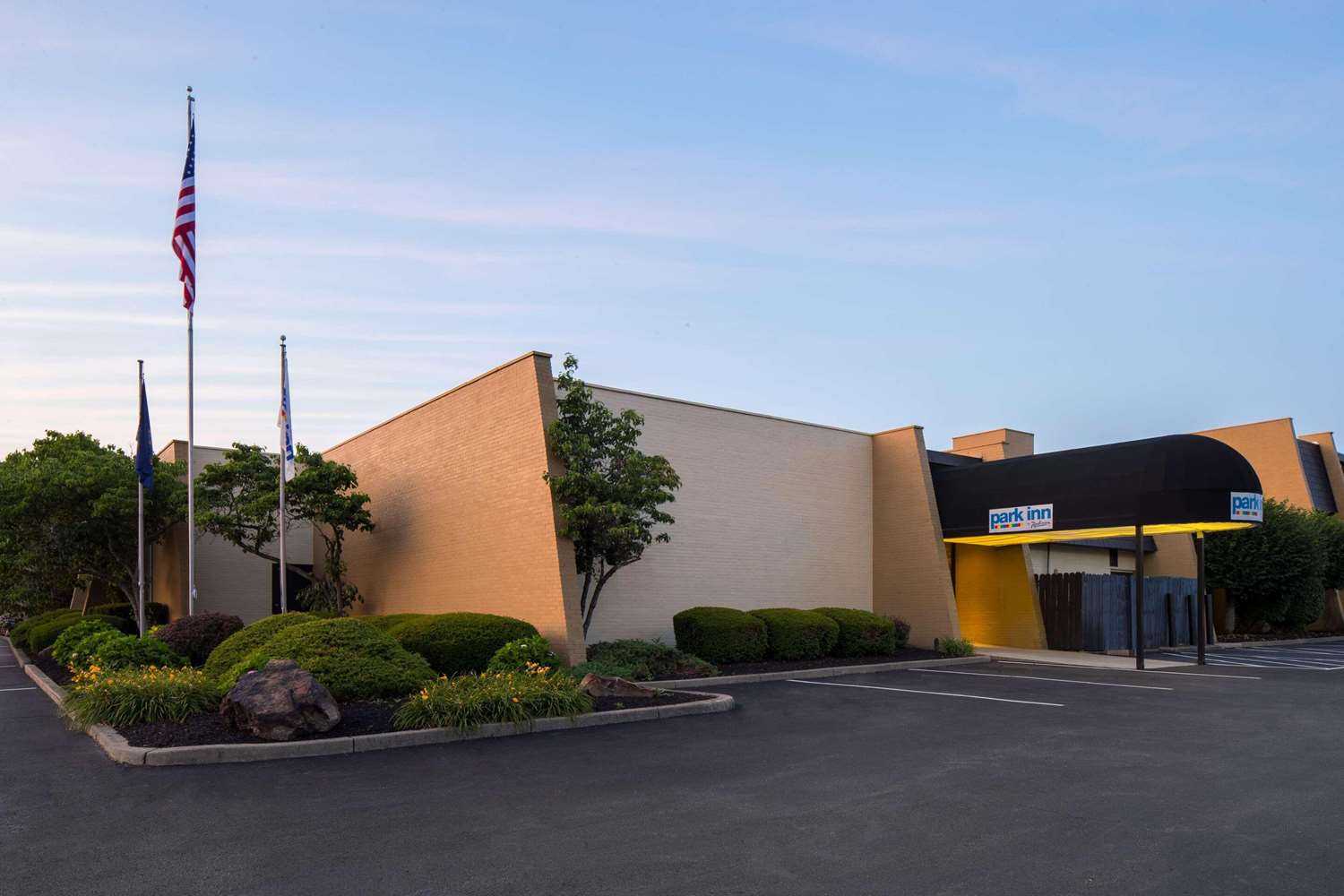 Park Inn by Radisson Sharon, PA в West Middlesex, PA