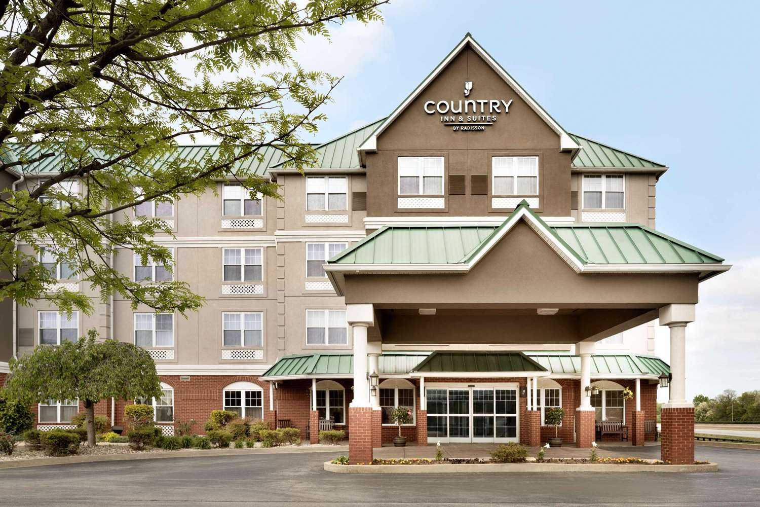 Country Inn & Suites By Radisson, Louisville East, KY в Louisville, KY