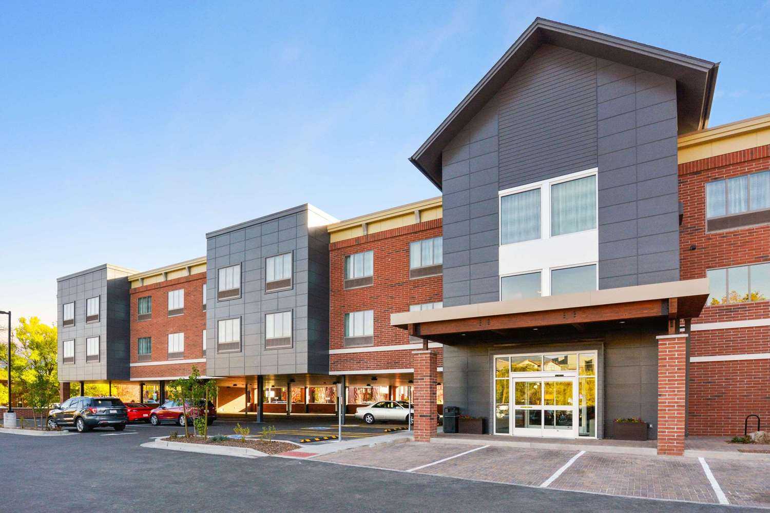 Country Inn and Suites by Radisson, Flagstaff Downtown in Flagstaff, AZ