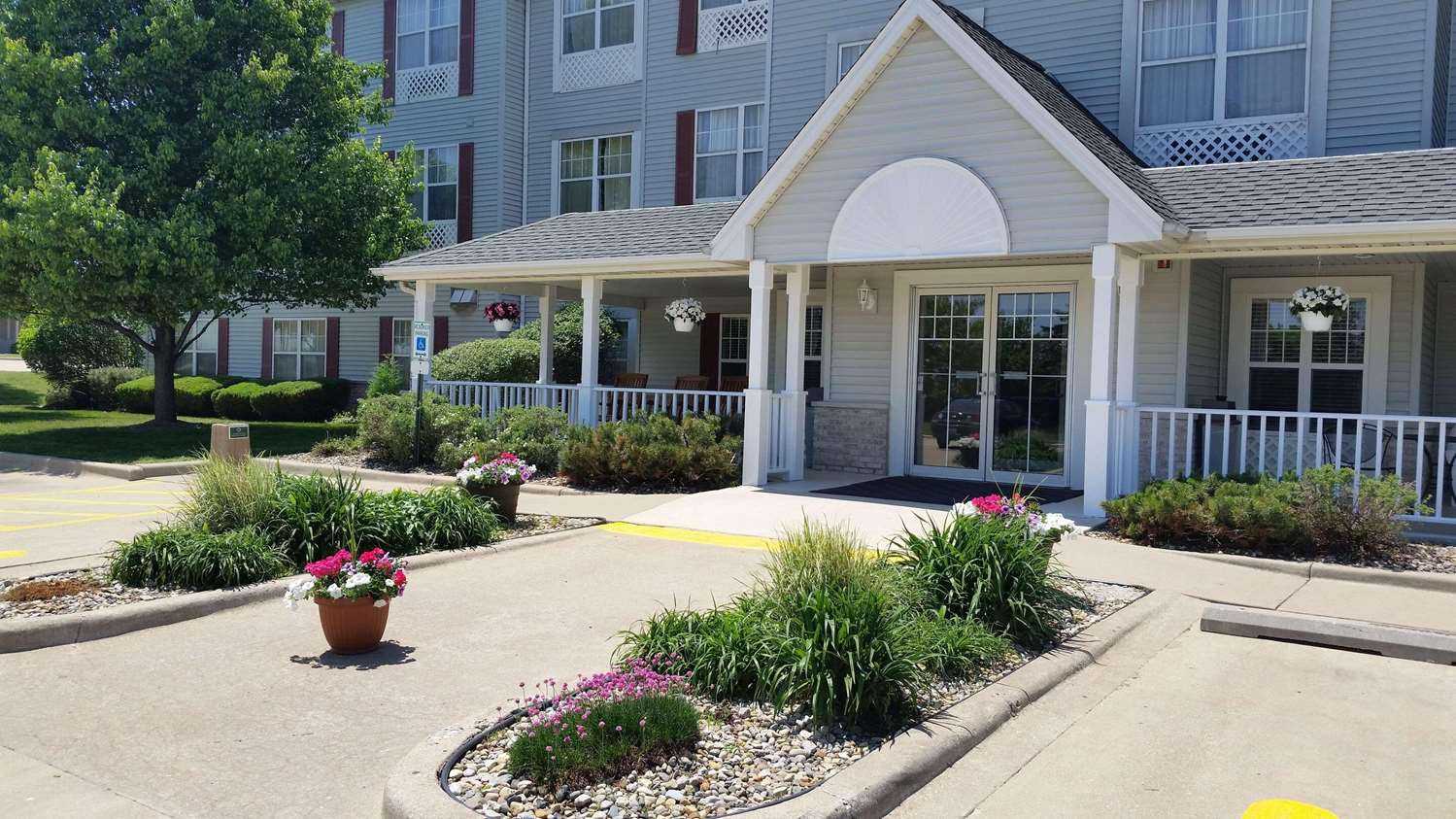 Country Inn & Suites By Radisson, Bloomington-Normal West, IL a Bloomington, IL