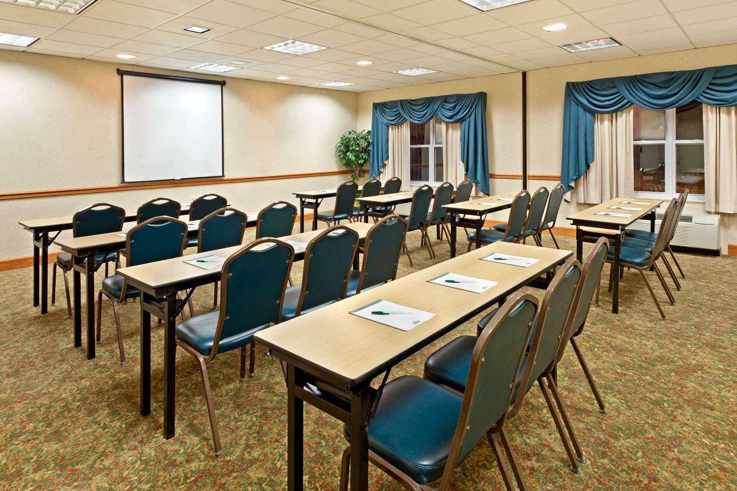 Country Inn & Suites By Radisson York в York, PA
