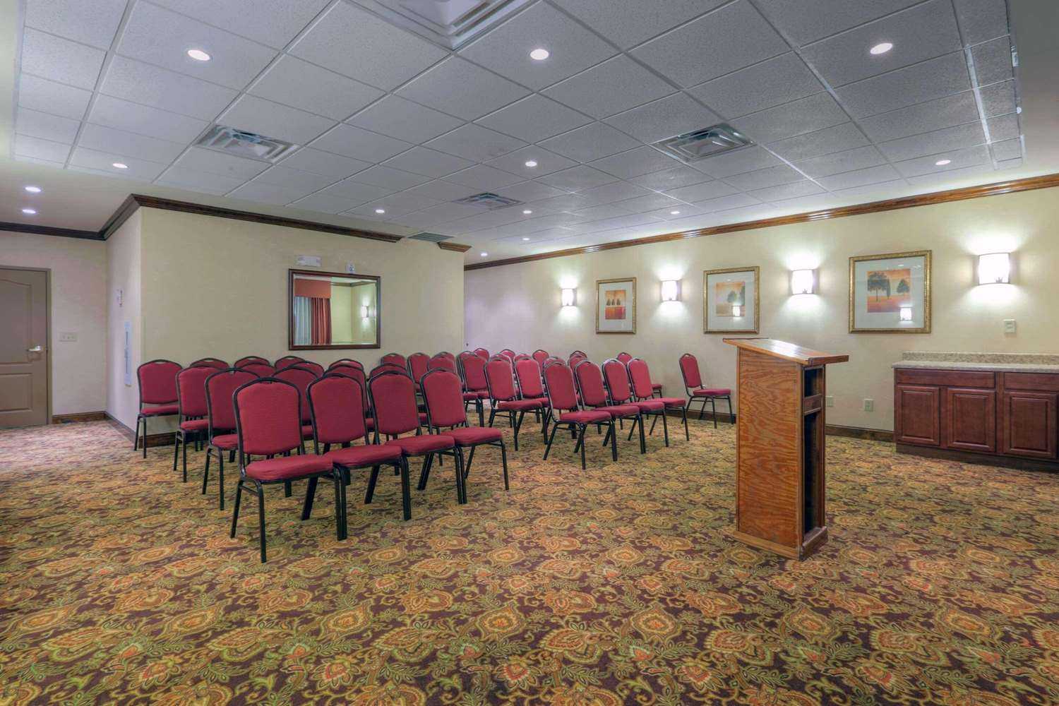 Country Inn & Suites By Radisson-Emporia, Emporia, VA