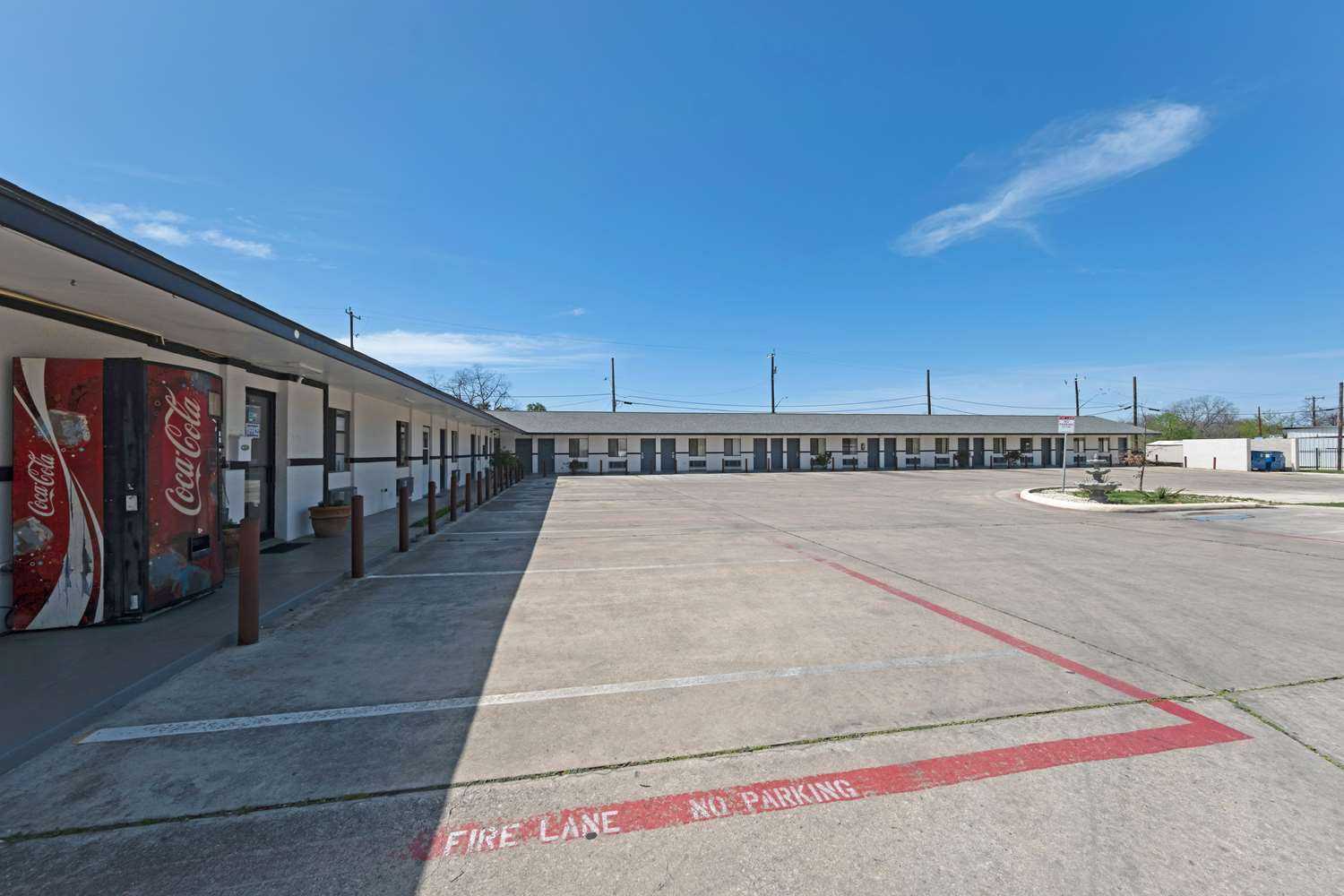 Americas Best Value Inn San Antonio Downtown Riverwalk in San Antonio, TX