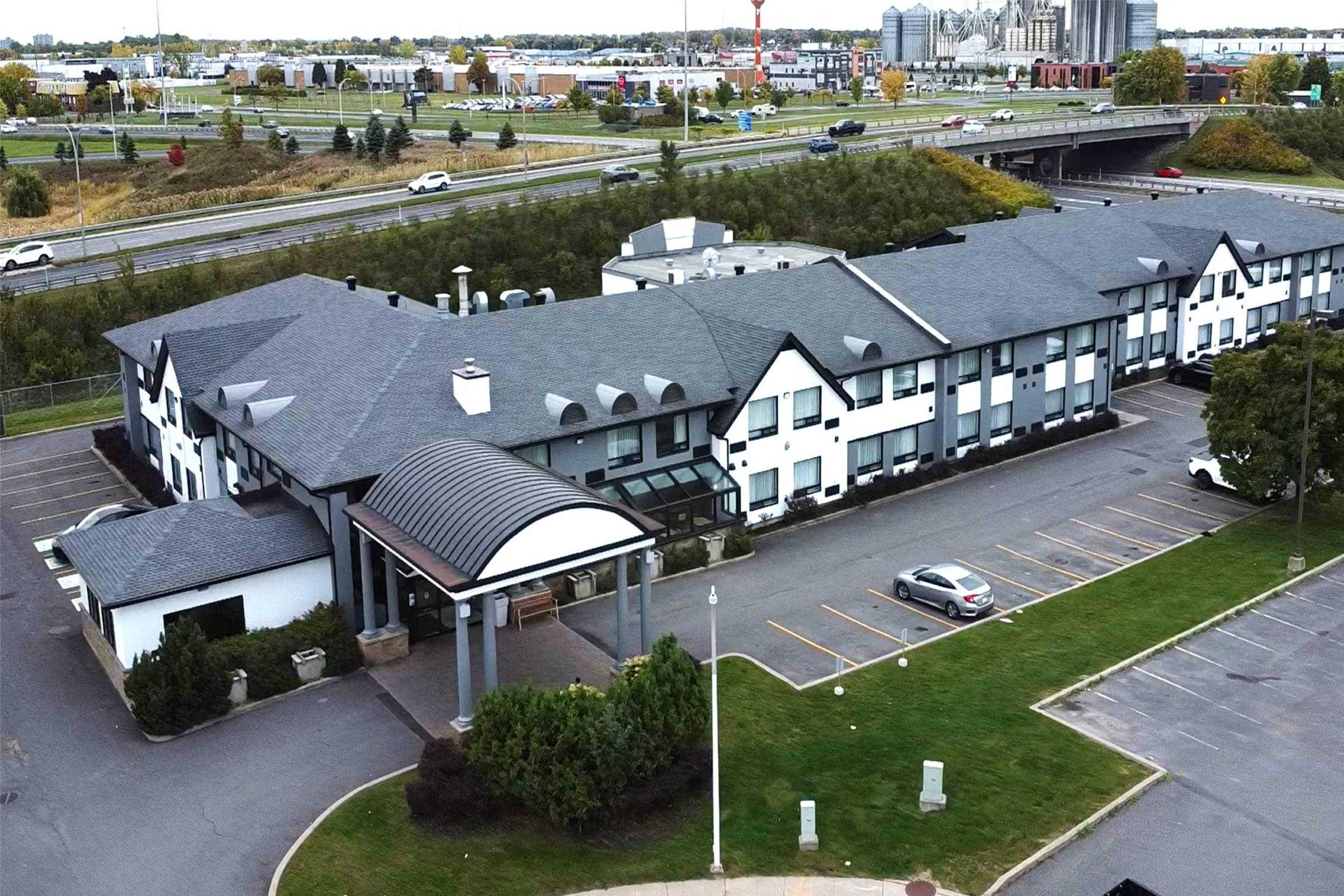 Saint-Jean-sur-Richelieu, QC 的 Quality Inn Saint-Jean-sur-Richelieu