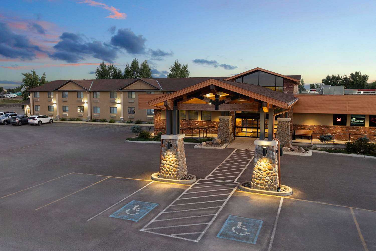 Conrad, MT의 Super 8 by Wyndham Conrad