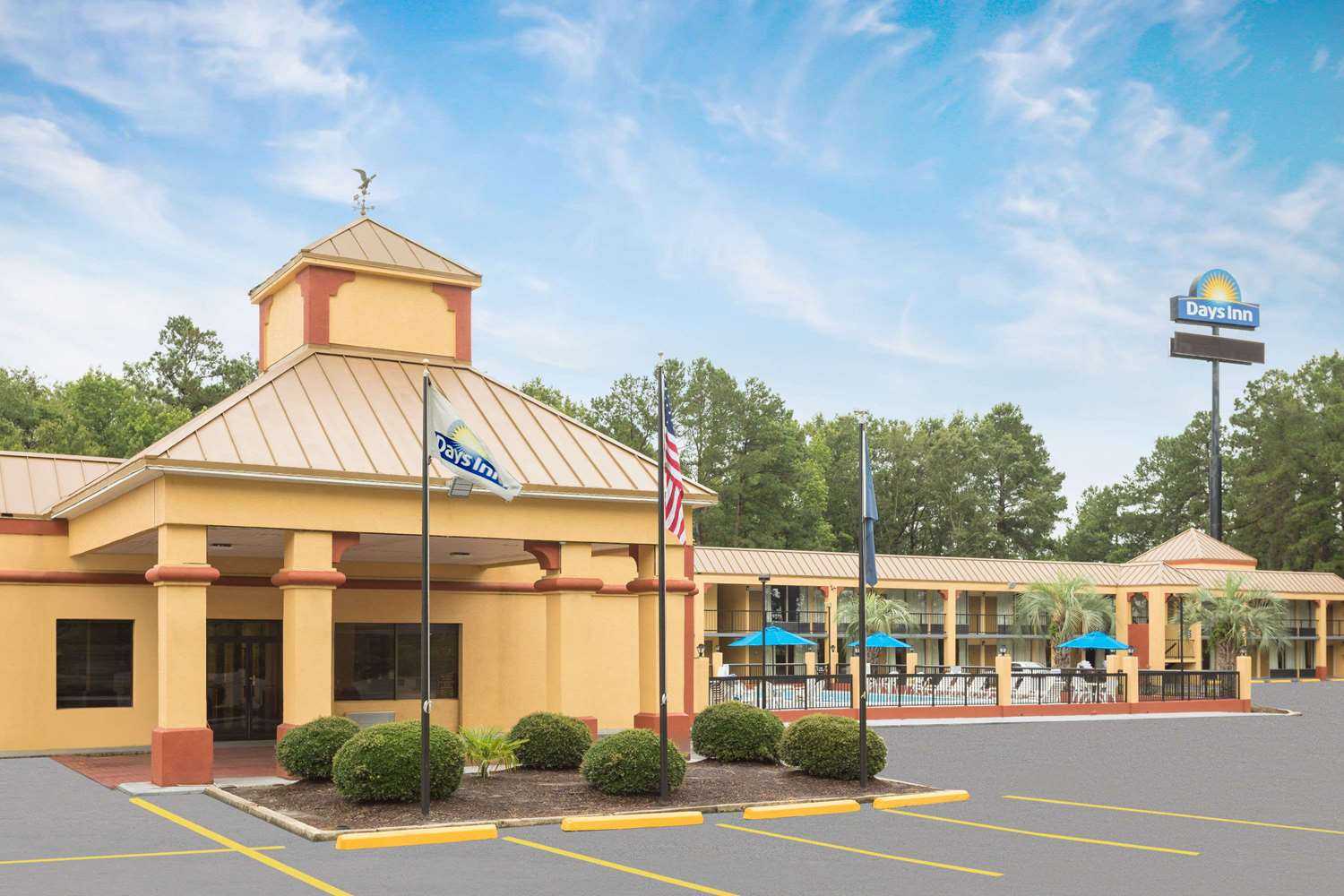 Days Inn by Wyndham Orangeburg South в Orangeburg, SC