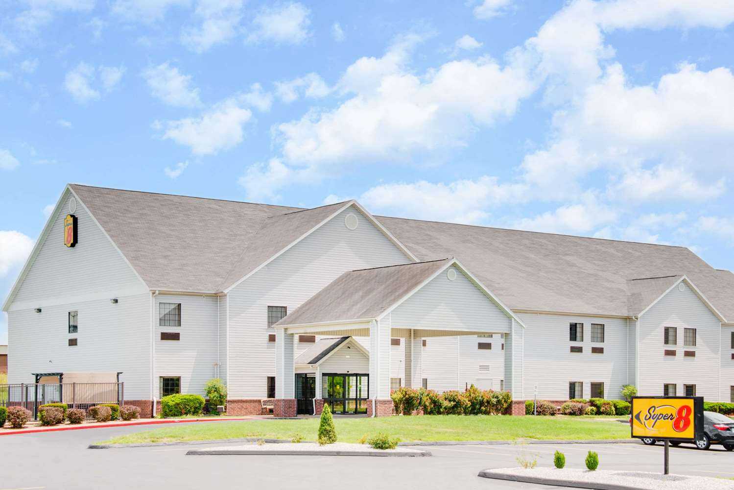 Super 8 by Wyndham Monett em Monett, MO