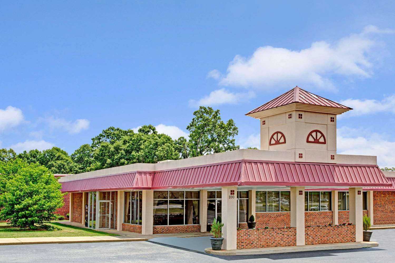 Super 8 by Wyndham Gaffney в Gaffney, SC