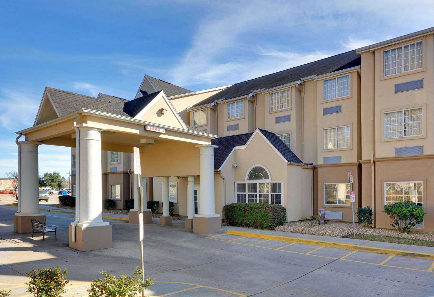 Microtel Inn & Suites by Wyndham Scott Lafayette em Scott, LA