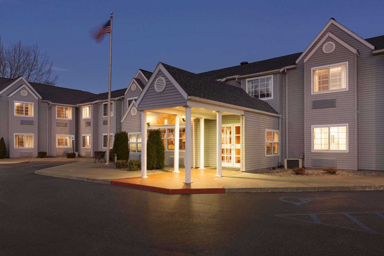Microtel Inn by Wyndham Albany Airport a Latham, NY