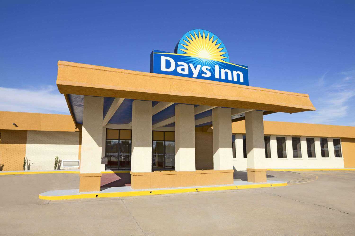 Days Inn by Wyndham Henryetta в Henryetta, OK