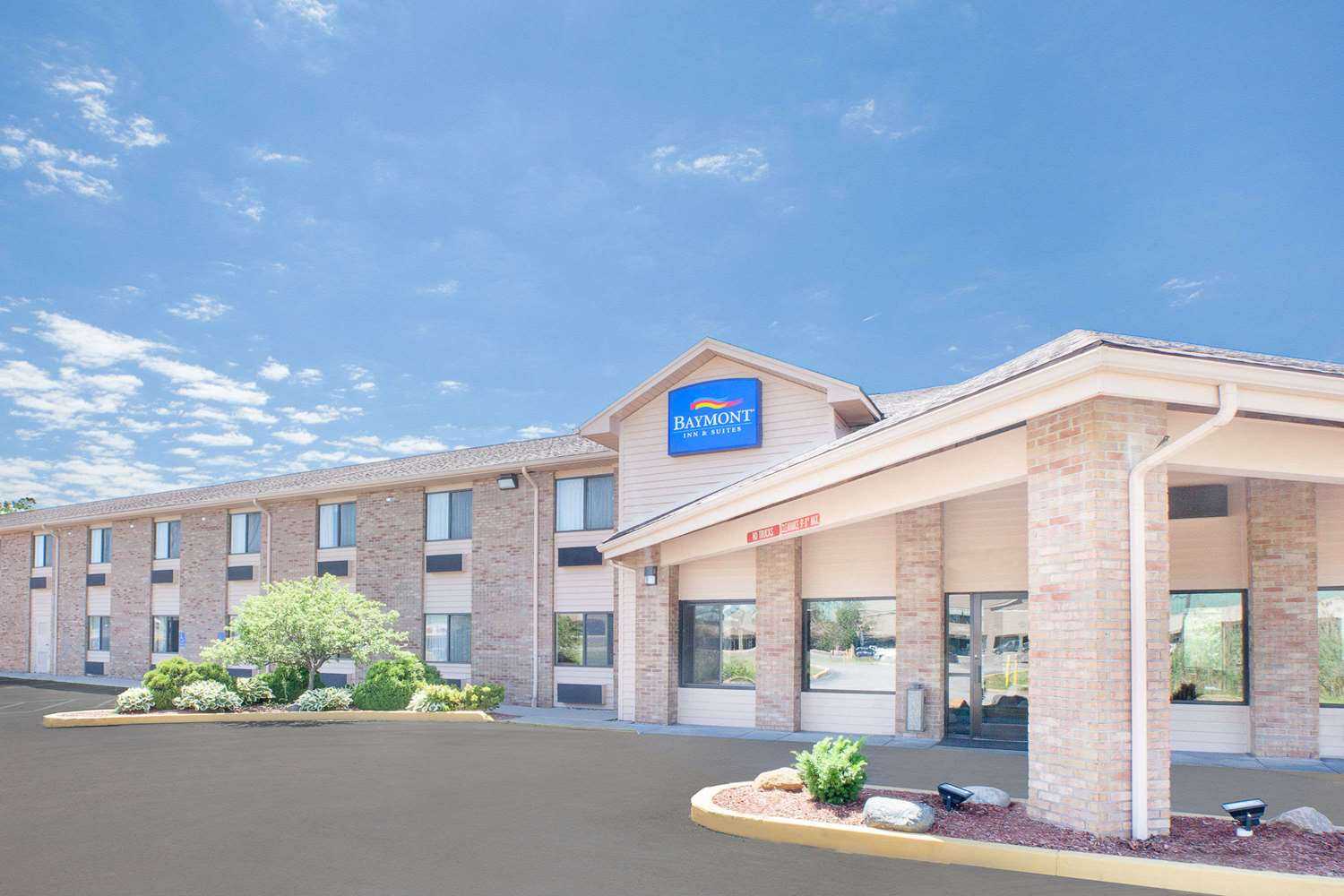 Baymont by Wyndham Port Huron в Port Huron, MI